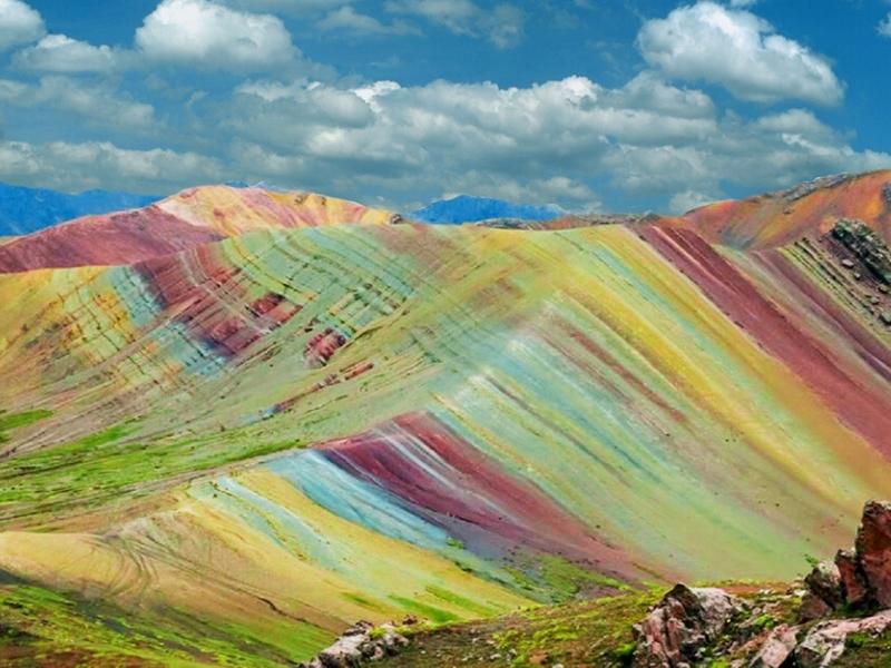 TOUR ZU PALCOYO REGENBOGEN BERGE 1 TAG